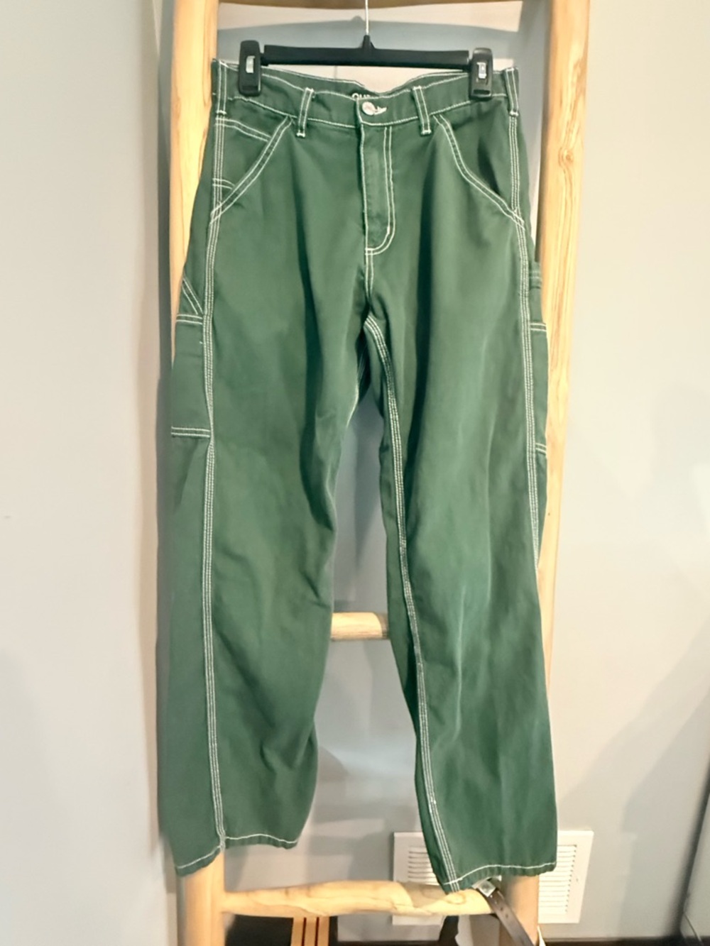 CHERRY LA WOMENS TWILL CANVAS CARGO PANTS, SIZE US 28, FOREST GREEN
